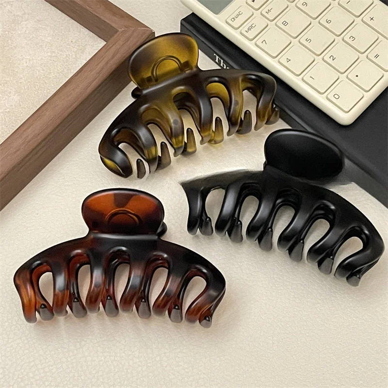 Wholesale Frosted Thickened PC Shark Clip